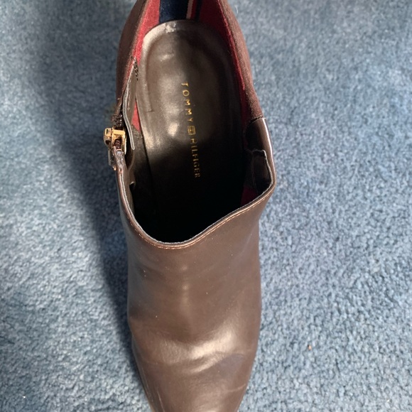 Tommy Hilfiger shoes - Picture 3 of 3